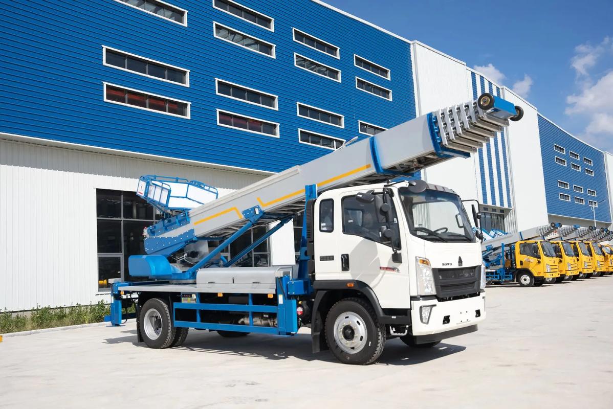 渠县出租云梯车高空作业车 建筑垃圾搬运